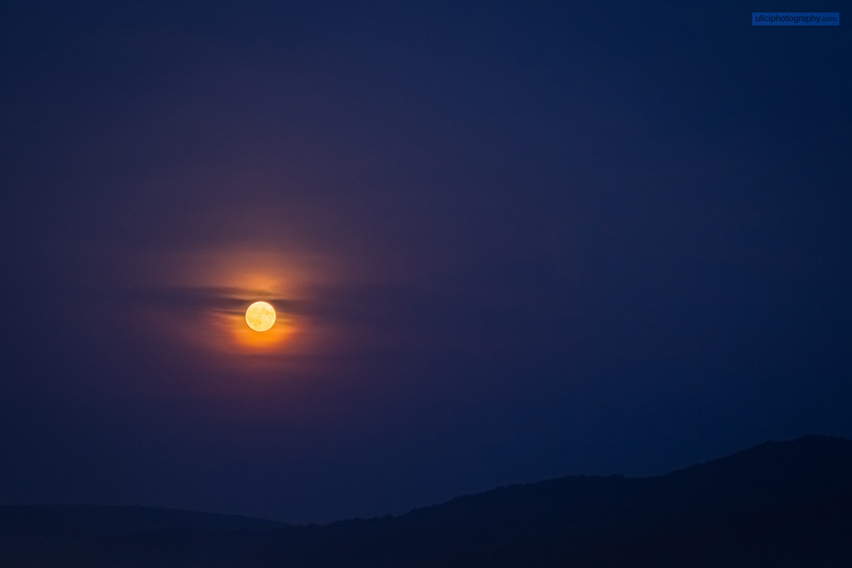 Rasarit de luna plina
